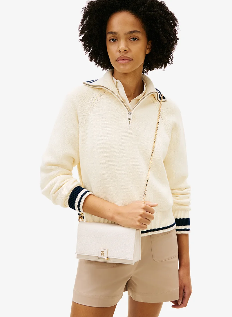 تومي هيلفيغر Monogram Chain Strap Crossbody Bag